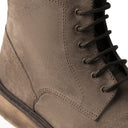 Stivaletto UBALDO Suede Taupe con Suola Crep in Taupe Uomo