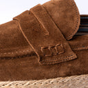 Mocassino Uomo in Camoscio Marrone – Suola Intrecciata in Corda Naturale