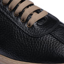 Sneakers Uomo in Vera Pelle Nera con Suola Caramello